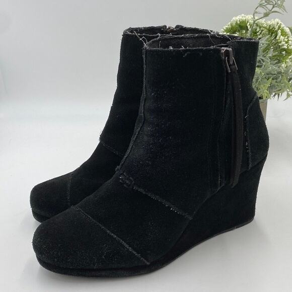 Toms Desert Wedge Black Suede Ankle Booties Shoes Size 7 Exposed Seams Zipper - Picture 5 of 10
